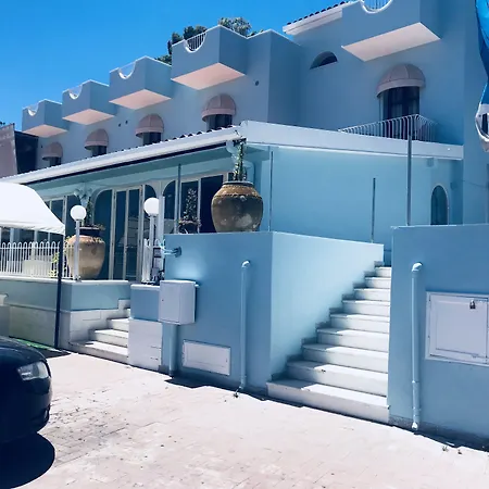 Szálloda Porto Azzurro 3*