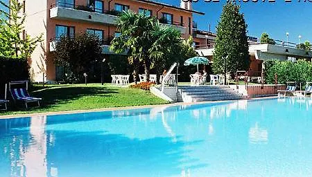 Готель Porto Azzurro