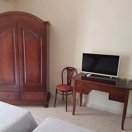 Porto Azzurro Szálloda