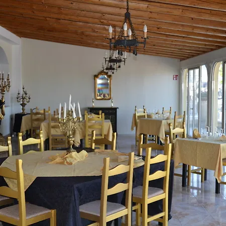 Porto Azzurro Готель 3*