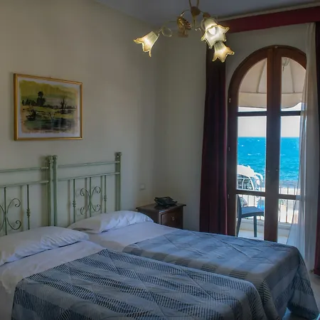 Porto Azzurro 3* Джардіні-Наксос