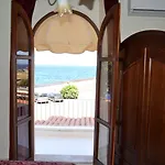 Porto Azzurro Hotell