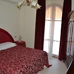 Porto Azzurro Giardini Naxos