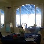 Porto Azzurro Hotell 3*