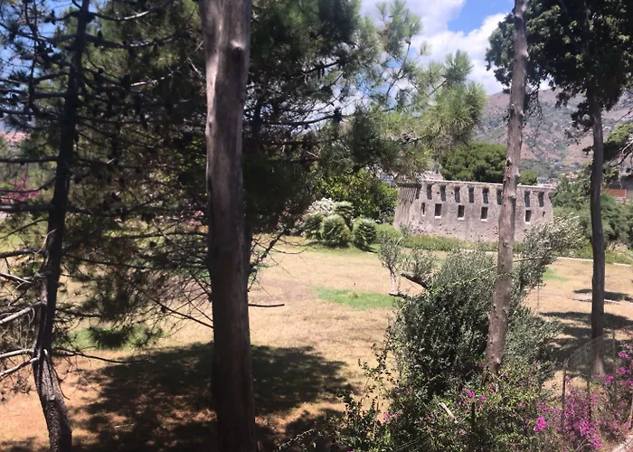 מלון Porto Azzurro 3*