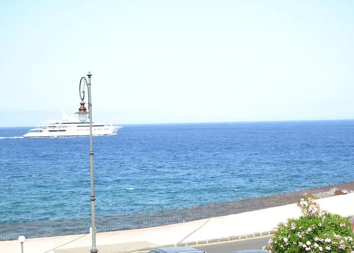 מלון Porto Azzurro